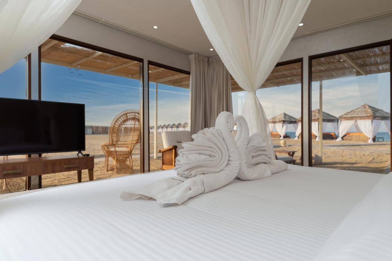 Regency Sealine Camp 5*