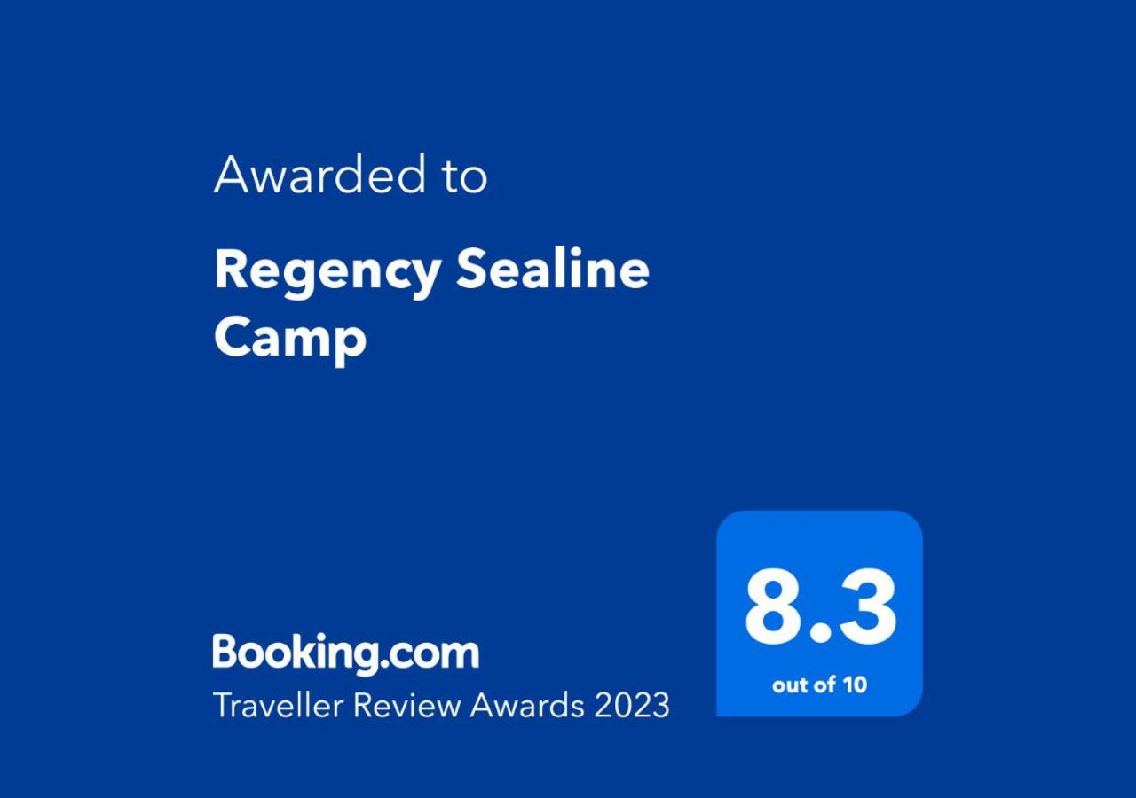 Glamping Regency Sealine Camp